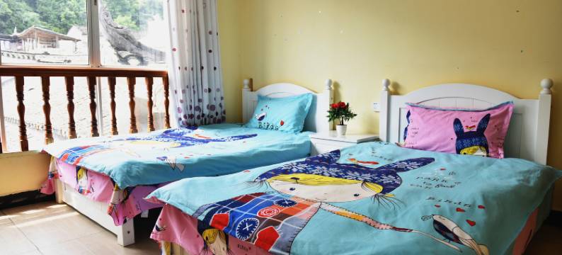 凤凰蜗牛小栈(凤凰古城店)图片