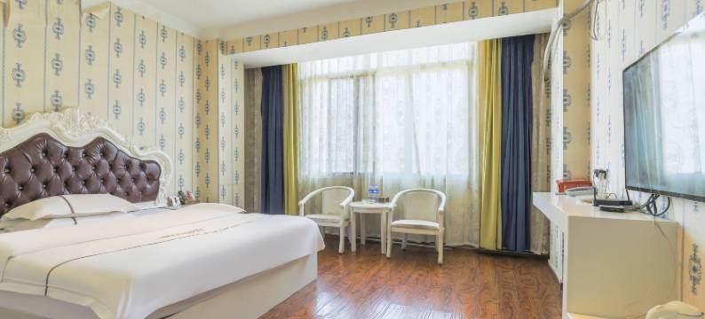 盘州哥达尼思主题酒店图片