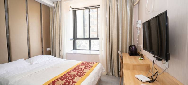 君富宾馆(虎泉地铁站华中师范大学南湖校区店)图片