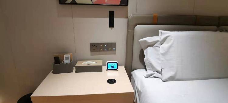 怡心城居酒店公寓(曼哈顿民航路地铁站店)图片