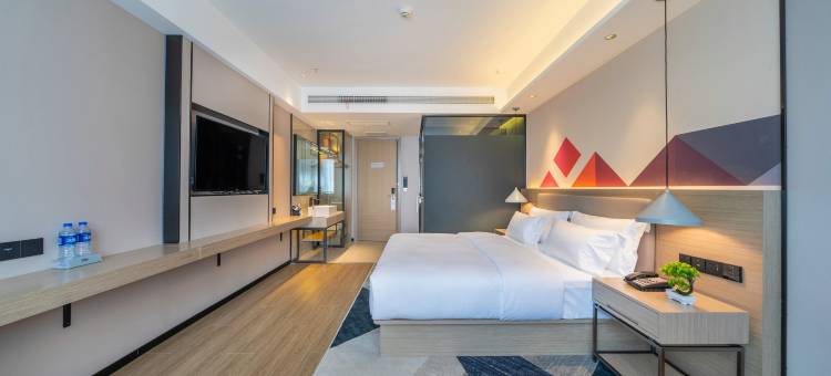 柏曼酒店(重庆汽博三亚湾地铁站店)图片