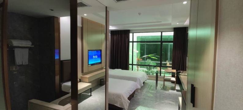 清远尊享昊廷哥酒店(清城站店)图片