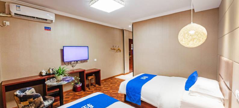 轻住酒店(观前街养育巷地铁站店)图片