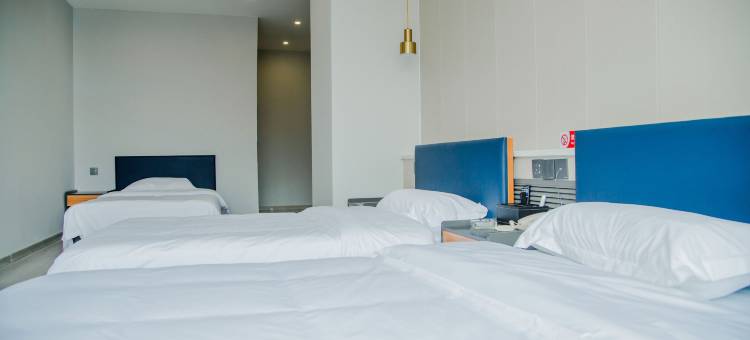 睿柏·云酒店(齐河永乐街店)图片