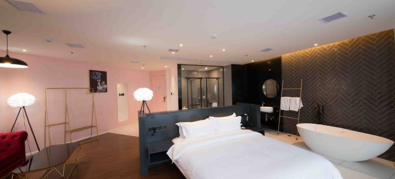 湖州曼安尼酒店(中国织里童装城店)图片