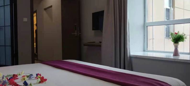武汉汉江美景公寓(舵落口地铁站店)图片