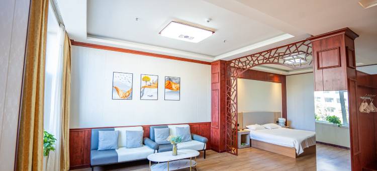 怡莱酒店(抚顺北站中心医院店)图片