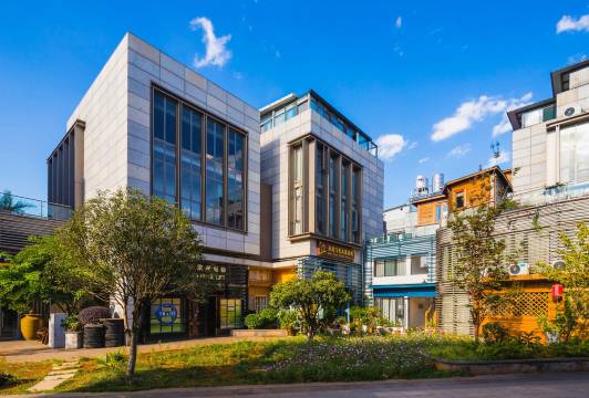 昆明滇池度假区闲庭飞花主题客栈