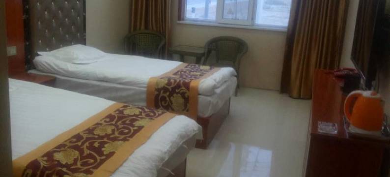 都兰嘉都假日宾馆图片