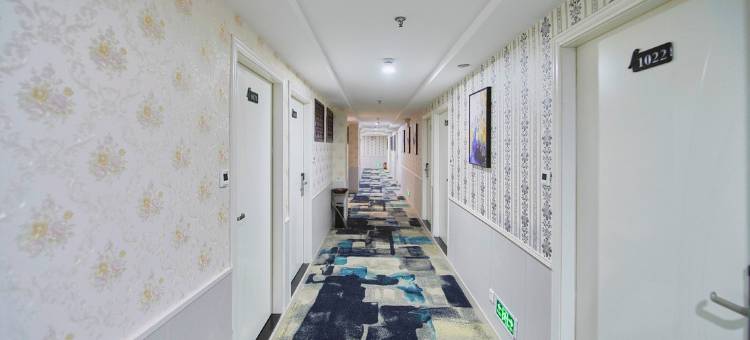 艺巢空间主题酒店(建德新广场店)图片