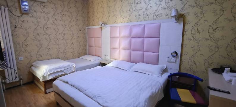 郑州爱之堡学生民宿(河南工业大学地铁站店)图片