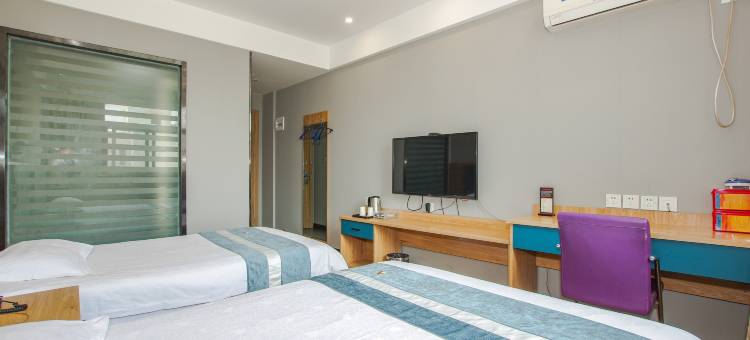 郑州四月天时尚酒店(锦艺城王府井店)图片