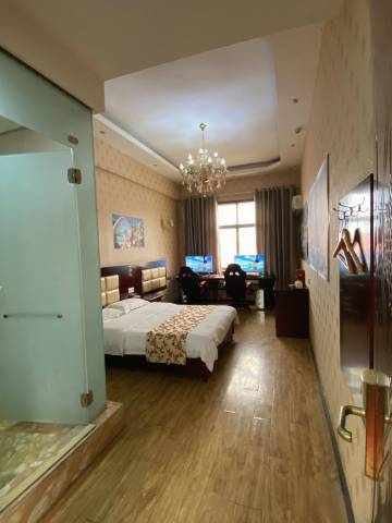 7天地商务酒店(郑州电子信息职业技术学院中牟站店)