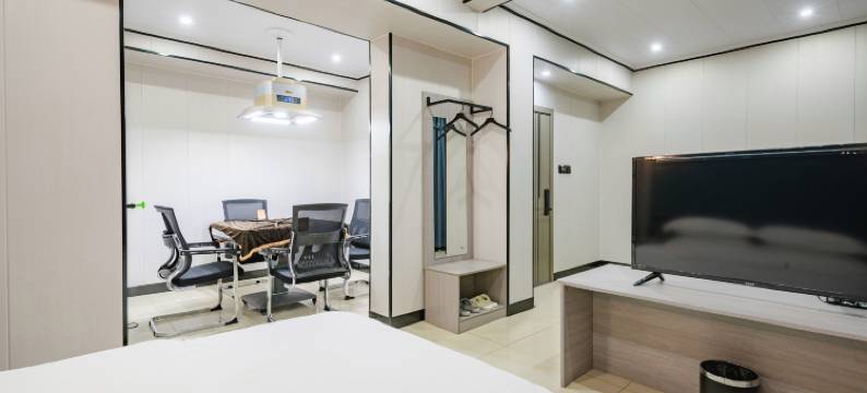 米云客智能精品民宿(胖东来天使城店)图片