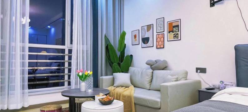 初见小屋民宿(浙商国际店)图片