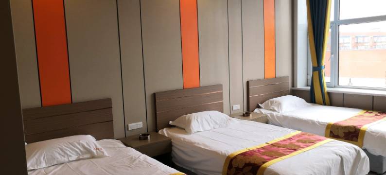 嘉荫乌云镇龙云宾馆图片