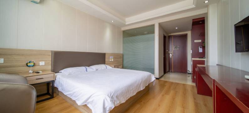 海丽酒店(定海盐仓客运中心店)图片