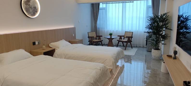 蓝芮阁智能民宿图片