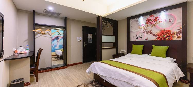 云心漫语酒店(南充火车站店)图片