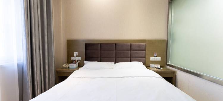 速8酒店(酒泉南苑店)图片