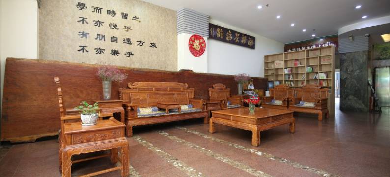 峨山温泉大酒店(昆明火车站关上老街店)图片