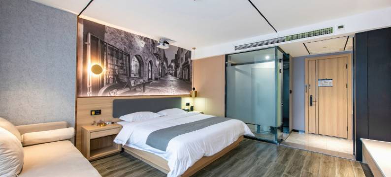 灰鲸智能酒店(保定满城南韩村店)图片