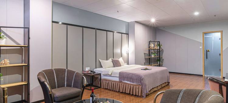 奥菲特主题酒店(湛江高铁西站麻章车站店)图片