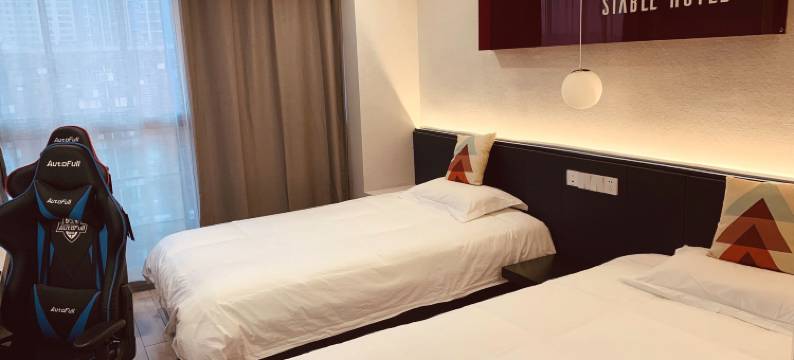 南京稳电竞酒店图片