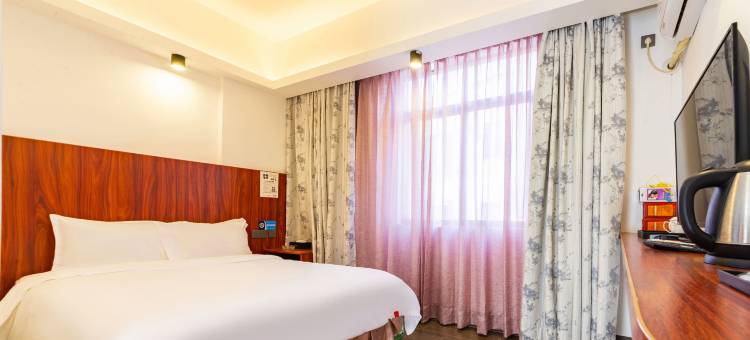 化州森思思酒店图片