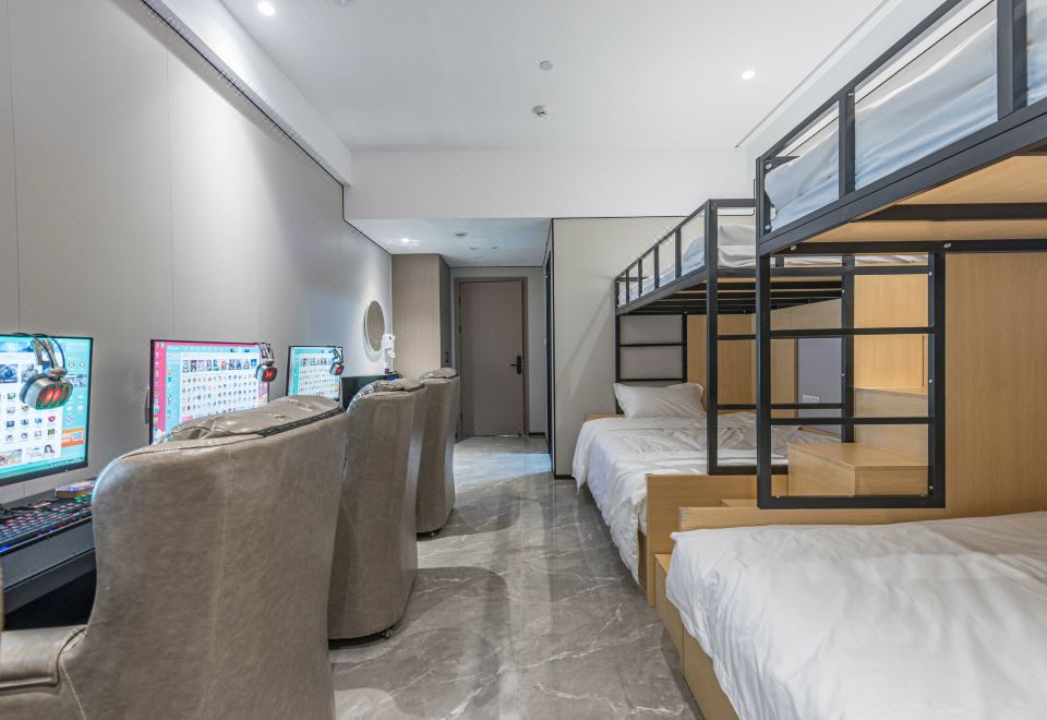  Hotel Overview