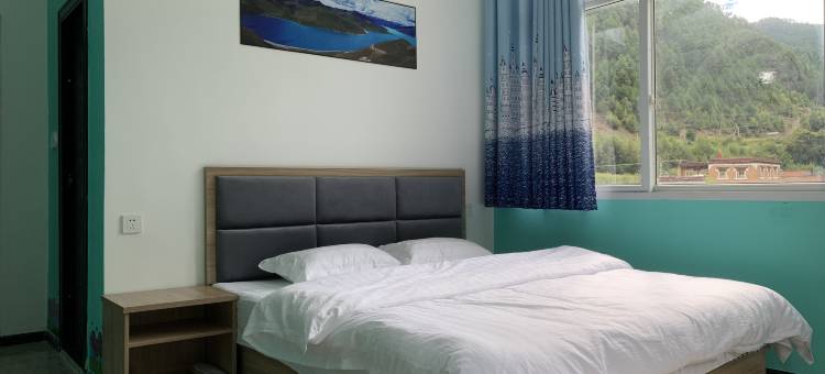 雅江途乐假日酒店图片