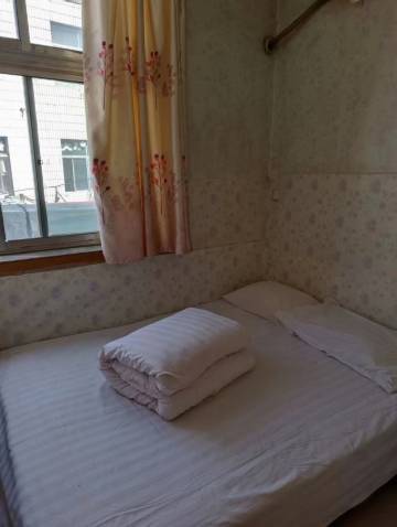 泰安金源招待所(泰山站长途汽车站店)