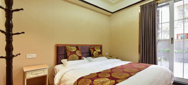 阆中聚园客栈(火车站店)图片