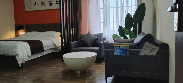 布丁酒店(镇江大港南站北湖公园店)图片