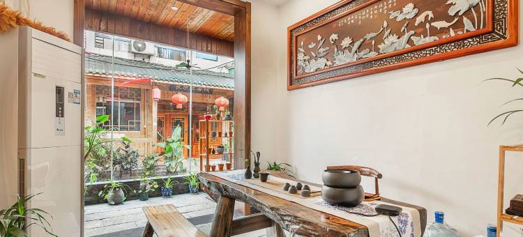南风北巷民宿(张家界火车站天门山索道店)图片