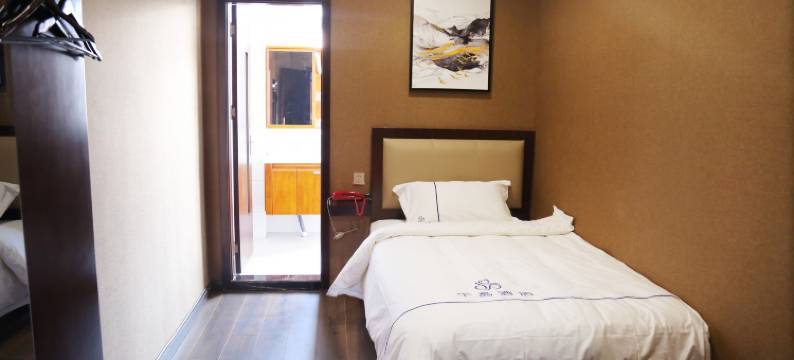 临泉半岛酒店(姜子牙文化广场店)图片