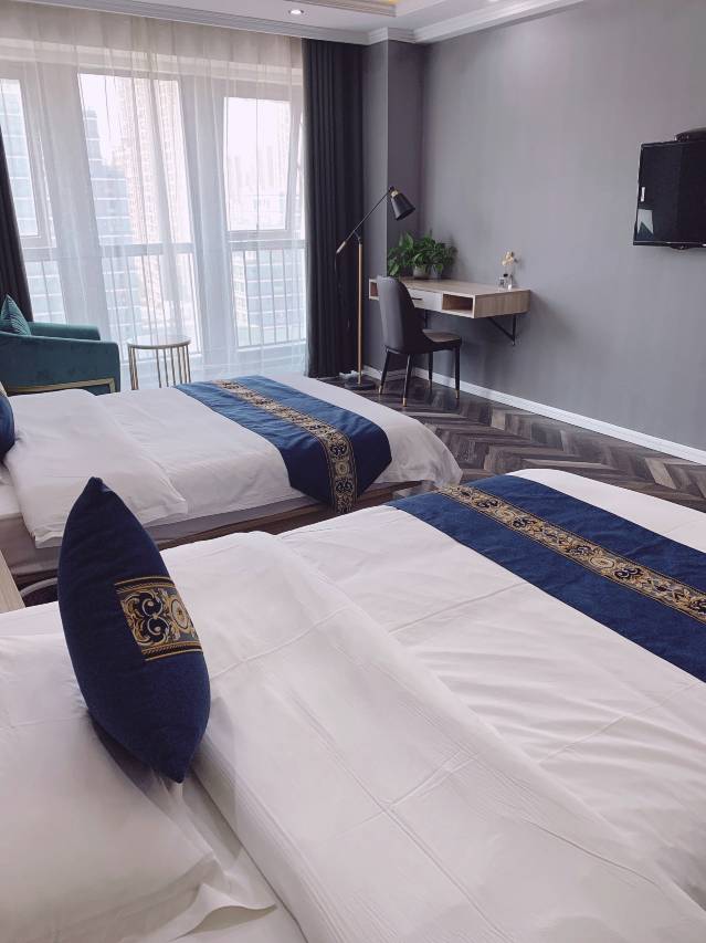 默途酒店式公寓(吴江吾悦广场店)