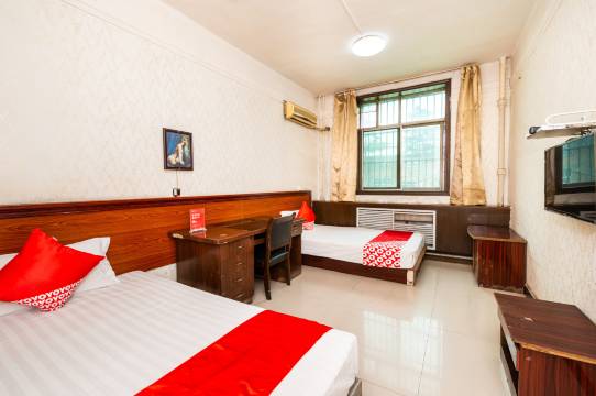 OYO西安雅荷宾馆(皂河地铁站店)