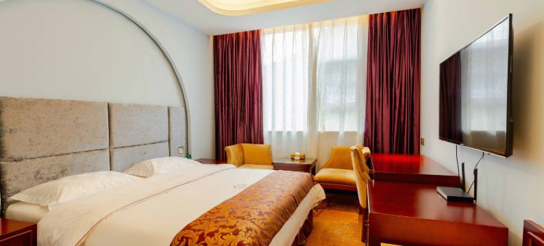 南江秦源雪大酒店图片