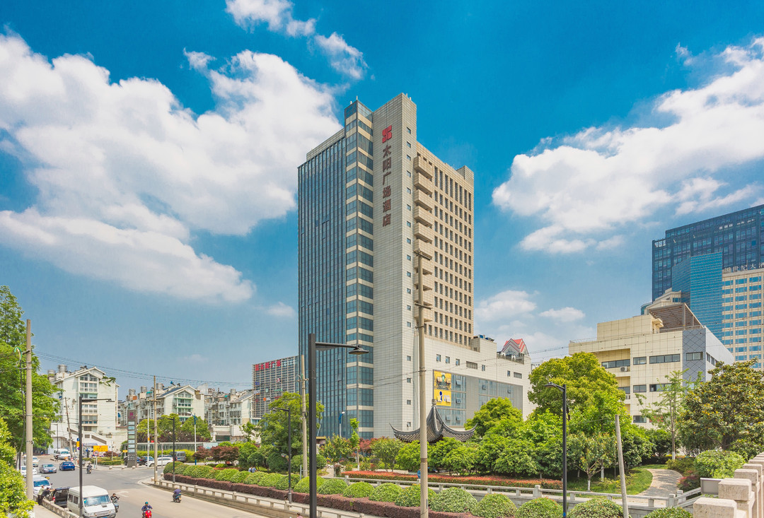 Suzhou Sun Plaza HotelOver view