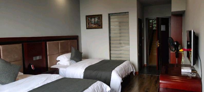 峨眉山峨圣温泉山庄图片