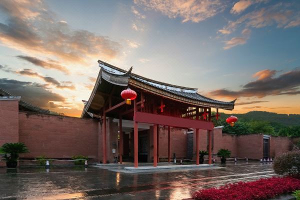 阆中圣索亚酒店
