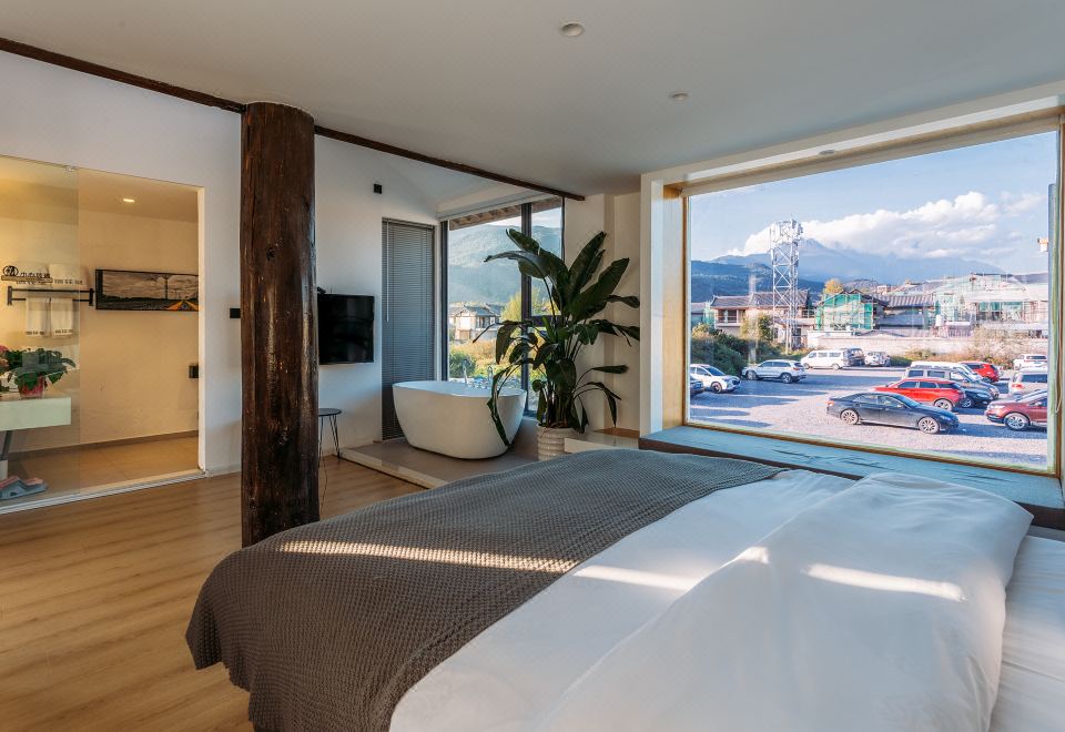  Hotel Overview
