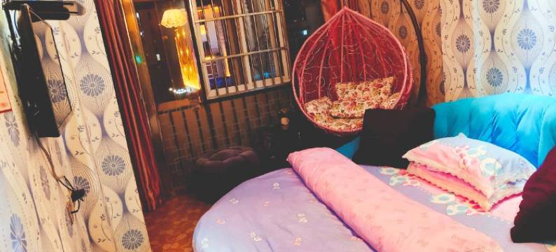 嵩明涵爱主题酒店图片