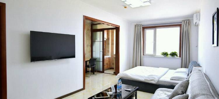 轻住酒店·果然精品(乐松机场巴士凯旋广场店)图片