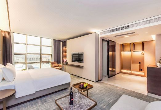 中山朗达广场丽呈睿轩酒店外景图