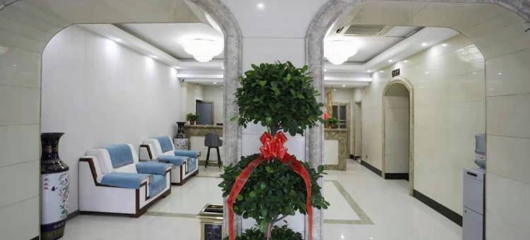 阳光假日宾馆(盖州站前店)图片