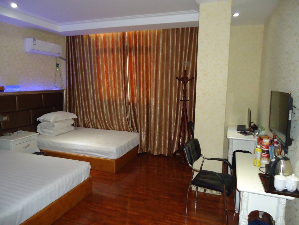 利辛易居快捷宾馆