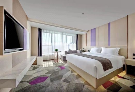 Lavande Hotel (Xintian County Government) Hotel Overview