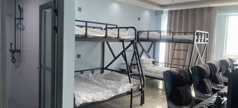 乌海自游空间电竞民宿图片